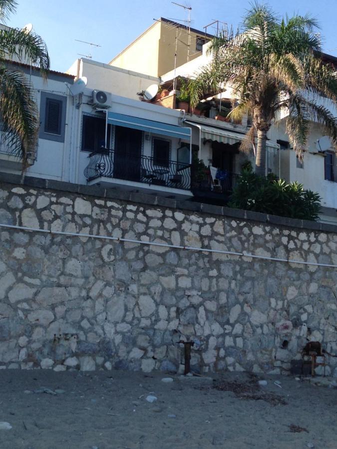 Casa Nicole Fronte Mare Villa Giardini Naxos Exteriör bild